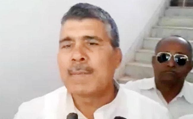 JDU विधायक ने यादवों के मान-सम्मान को लेकर लालू को दी सलाह, कहा- ऐश्वर्या से करा दें तेजस्वी की शादी, देखें वीडियो