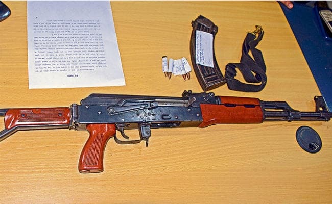 वैशाली के राघोपुर से एके-56 राइफल व चार कारतूस बरामद