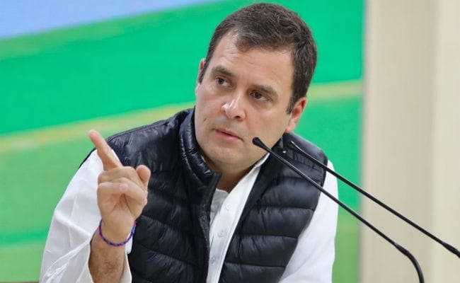 पीएम मोदी पर राहुल गांधी का ''राफेल अटैक'' - डील में सरकार लगी है चौकीदार को बचाने में