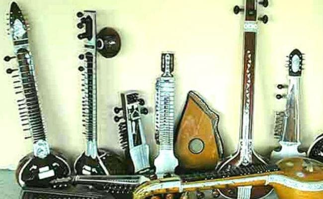 #InternationalWomensDay: राखी हर घर में पहुंचा रही हैं संगीत की गूंज