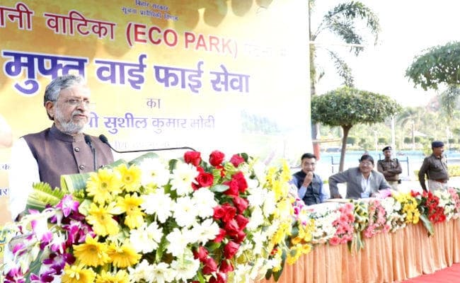 सुशील मोदी ने ईको पार्क में शुरू की मुफ्त वाई-फाई सेवा, कहा- जून तक बिहार की सभी पंचायतों में ब्रॉड बैंड इंटरनेट की सुविधा