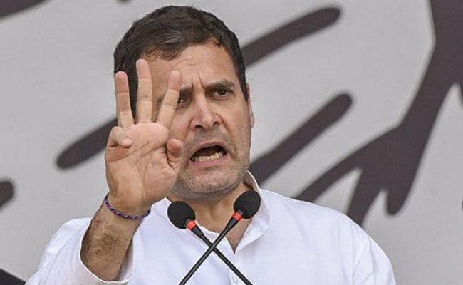 राफेल मुद्दे पर राहुल का हमला जारी, कहा – PM मोदी ने नया करार तैयार करवाया