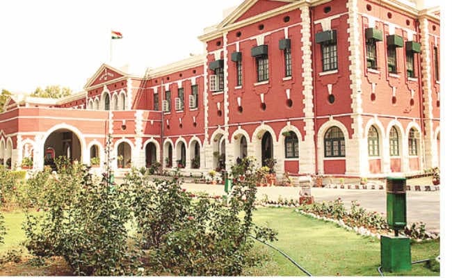 जिन विधायकों के खिलाफ आपराधिक मामले लंबित हैं, उनकी स्टेटस रिपोर्ट दें: हाइकोर्ट