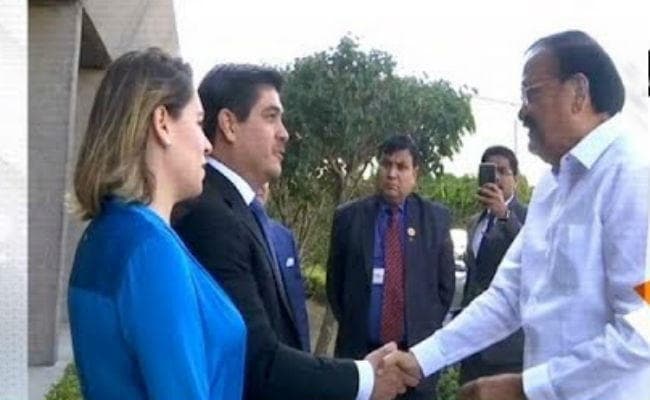 उपराष्ट्रपति नायडू ने कोस्टारिका के राष्ट्रपति से क्रॉस बॉर्डर टेररिज्म पर की बात