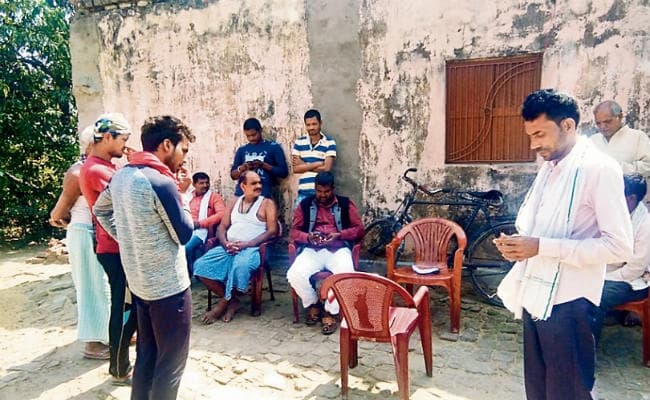 बक्सर : एक झटके में ही बुझ गयीं तीन परिवारों की जिंदगियां