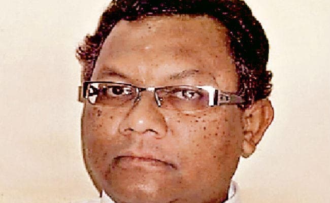 रातू : राजधानी एक्सप्रेस में ललित मुर्मू को पड़ा दिल का दौरा, हुई मौत