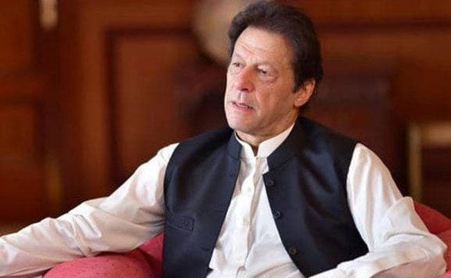 इमरान को अयोग्य ठहराने का मामला - न्यायाधीश ने सुनवाई से खुद को अलग किया