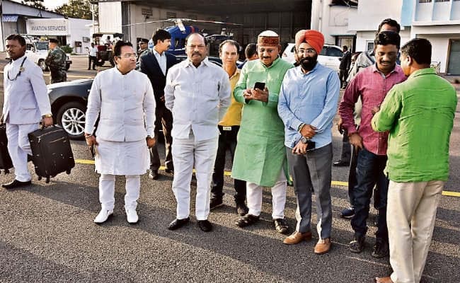 जमशेदपुर : मुख्यमंत्री के कारकेड में कम हुए वाहन