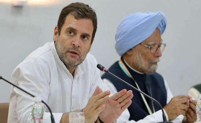 गुजरात में जारी सीडब्ल्यूसी की बैठक के बीच महाराष्ट्र में कांग्रेस को तगड़ा झटका