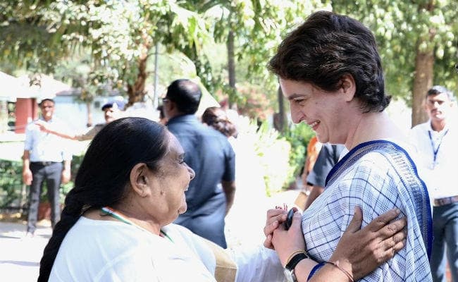 सीडब्ल्यूसी की बैठक: कांग्रेस की नवनियुक्त महासचिव प्रियंका गांधी का बड़ा बयान, कहा- सरकार हमारी बनेगी