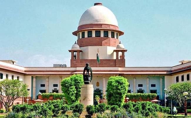 सुप्रीम कोर्ट ने केंद्र से पूछा - निर्वाचित प्रतिनिधियों की संपत्ति की निगरानी का तंत्र क्यों नहीं बनाया