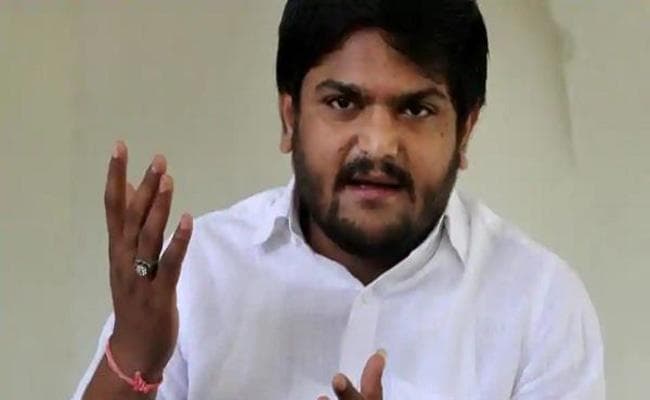 हार्दिक के चुनाव लड़ने पर संशय, दंगा मामले की सुनवाई से हाईकोर्ट जज ने खुद को अलग किया