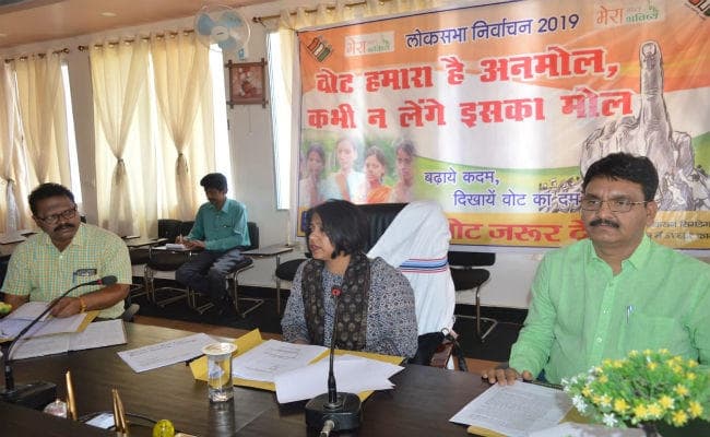 सिमडेगा : लोकसभा चुनाव को लेकर संकुल स्तर पर मेडिकल टीम का गठन