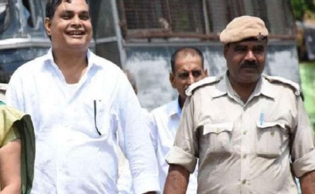 बालिका गृह कांड : पटना, मुजफ्फरपुर और समस्तीपुर में हुई एक साथ कार्रवाई, ब्रजेश ठाकुर की 7.5 करोड़ की संपत्ति जब्त