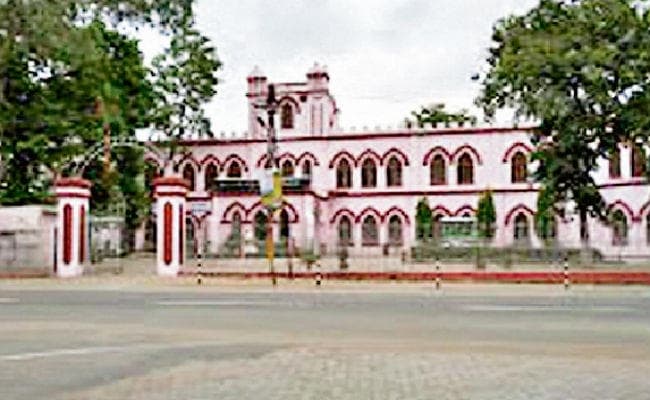 हजारीबाग : संत कोलंबा महाविद्यालय डायसिस को करें वापस