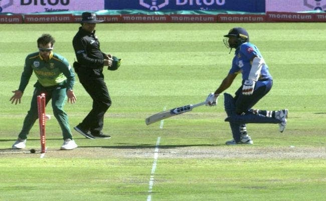 श्रीलंका क्रिकेट में संकट !, अफ्रीका दौरे के बीच में मुख्य कोच को बुलाया गया स्‍वदेश