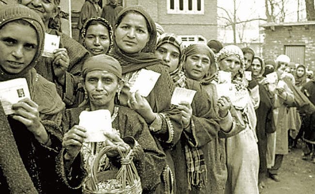जम्मू-कश्मीर : चुनाव में महिलाओं को टिकट देने में पार्टियां उदासीन