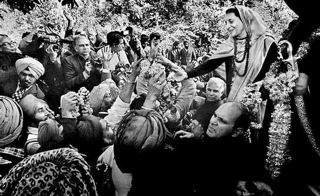 आपातकाल के बाद 1977 में रायबरेली से इंदिरा को मिली थी करारी हार, ढाई साल तक सत्ता से रही बाहर