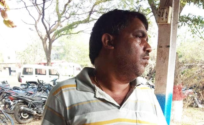 Dhanbad : नीरज सिंह हत्याकांड के गवाह निखिलेश सिंह पर झरिया में जानलेवा हमला