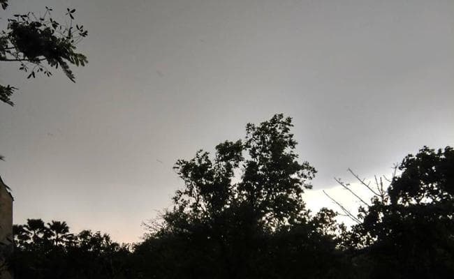 झारखंड में घनघोर बारिश और ओलावृष्टि, मौसम विभाग ने दी है यह चेतावनी