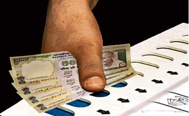 नकद नकारने वाला मतदाता ही होगा लोकतंत्र का असली प्रहरी