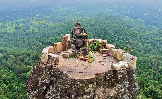 प्राकृतिक सौंदर्य व आस्था का संगम है दंतेवाड़ा