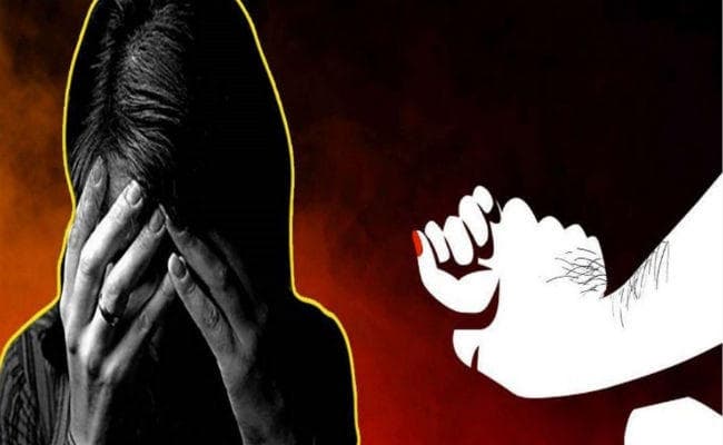 पटना : समनपुरा में सात साल की छात्रा से स्कूल की छत पर रेप का प्रयास, एफआइआर दर्ज, थाने पर हंगामा