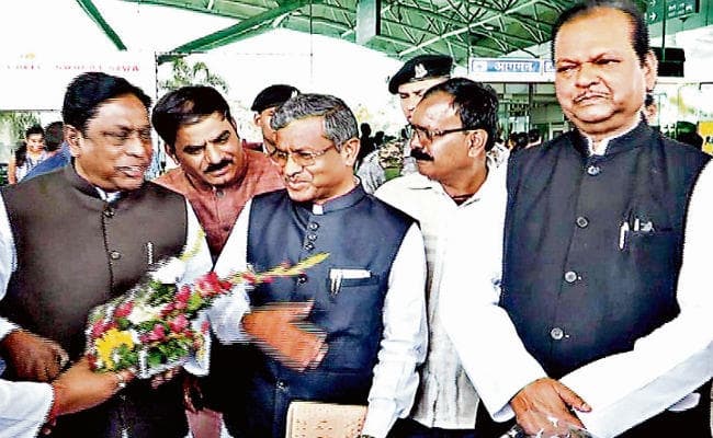 रांची : सीट बंटवारे पर चर्चा कर लौटे बाबूलाल, सुबोधकांत व अन्य