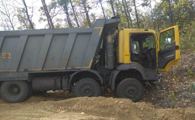 हाईवा ने फिर ली एक की जान, कंपनी ने 5 लाख मुआवजा व एक को नौकरी देने का दिया आश्वासन