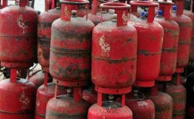 31 से पहले करा लें गैस रिफिलिंग नहीं तो कनेक्शन होगा डी एक्टिवेट