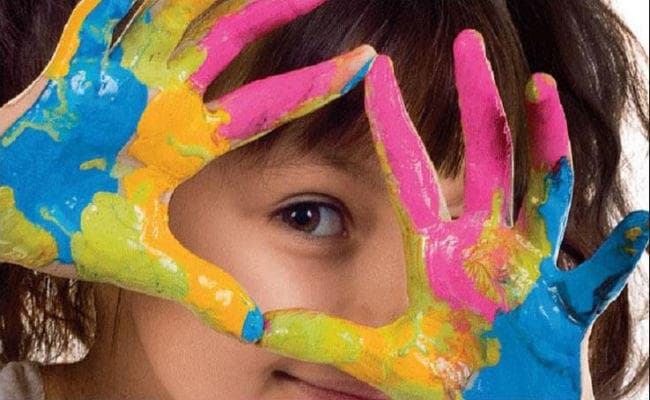 Safe Holi: होली में ऐसे रखें स्किन, बाल और बच्चों ख्याल