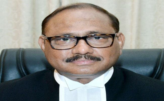 छत्तीसगढ़ हाईकोर्ट के चीफ जस्टिस एके त्रिपाठी ने दिया इस्तीफा, पीके मिश्रा होंगे कार्यवाहक मुख्य न्यायाधीश