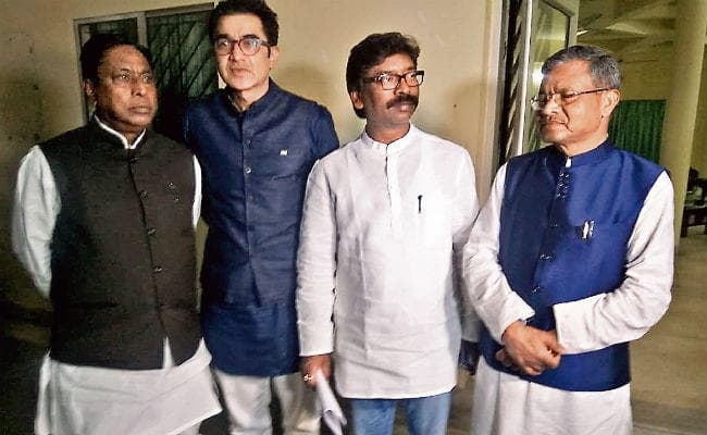 महागठबंधन में सीट शेयरिंग पर बनी सहमति, आज होगी घोषणा, चतरा व पलामू पर अड़ा राजद, नाराज हुए संजय यादव