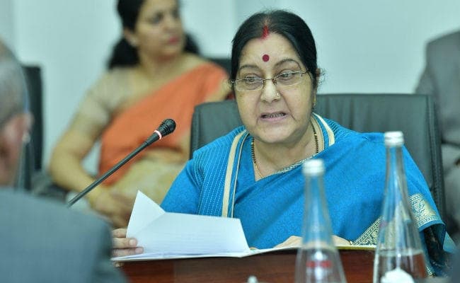 पाक में दो हिंदू लड़कियों का अपहरण, जबरन धर्म परिवर्तन कराके हुआ निकाह, सुषमा स्वराज ने किया ये ट्वीट