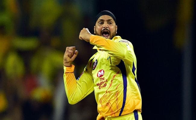 बोले हरभजन- जब ज्यादा रन बनते हैं तो कोई शिकायत नहीं करता