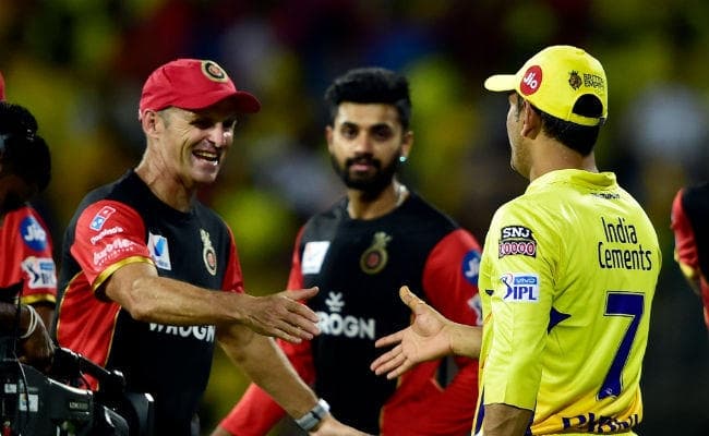 IPL 2019: चेपक की पिच ने धौनी को याद दिला दी पुरानी याद, कोहली ने कही ये बात
