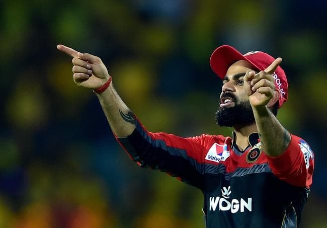 IPL 2019: उद्घाटन मुकाबले में पहली बार चेन्नई-बेंगलुरु आये आमने-सामने, तो ऐसा था नजारा