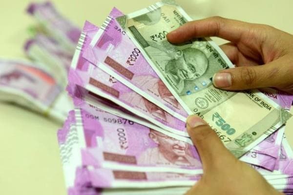 1.80 लाख के जाली नोट जब्त, एक गिरफ्तार