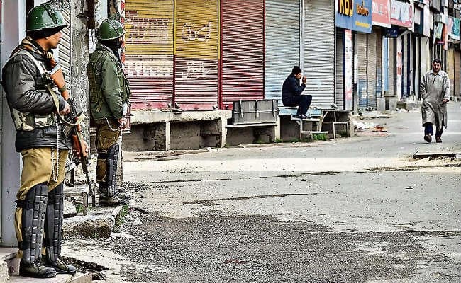 कश्मीर में टेरर फंडिंग करने वाले 13 लोगों की हुई पहचान, अब होगी कार्रवाई