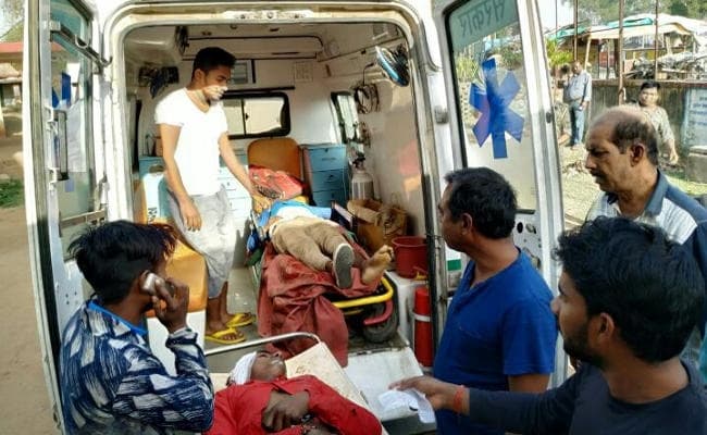 पलामू में अनियंत्रित बाइक पेड़ से टकरायी, एक की मौत