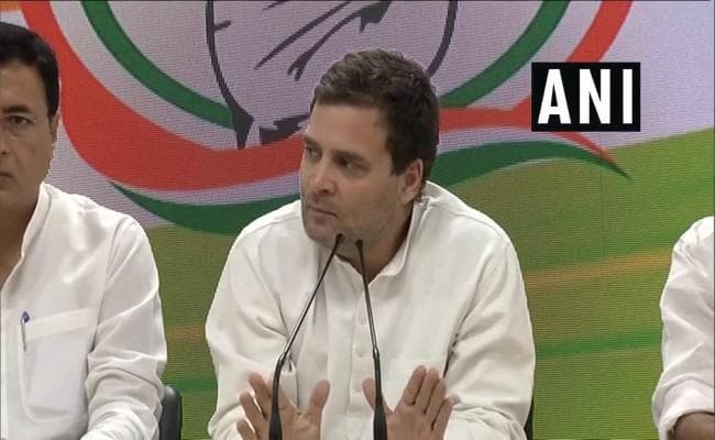 राहुल गांधी ने किया बड़ा ऐलान, सरकार बनी तो हर गरीब परिवार को देंगे सालाना 72 हजार रुपये