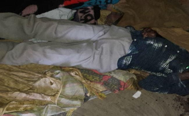 सिमडेगा : धारदार हथियार से गला काट कर व्यक्ति की निर्मम हत्या