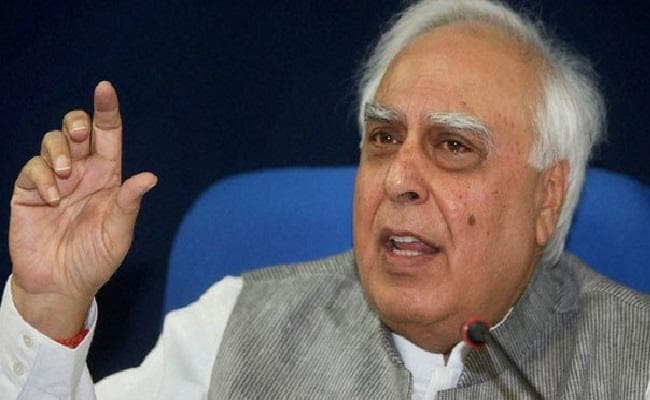 कांग्रेस ने जारी किया वीडियो कहा, भाजपा ने अपनी पार्टी को फायदा पहुंचाने के लिए की नोटबंदी