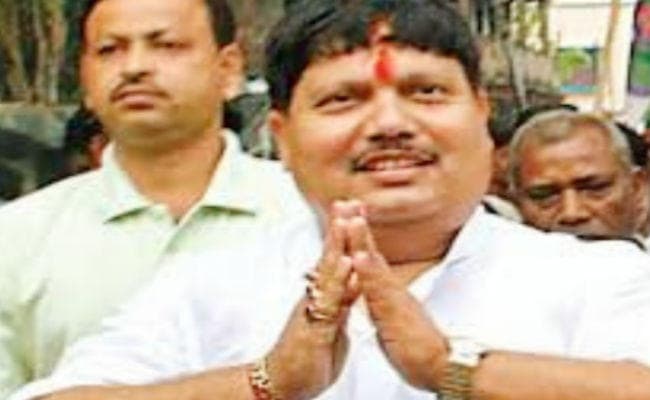 विकिपीडिया ने बैरकपुर के भाजपा प्रत्याशी अर्जुन सिंह को बताया एमपी का पूर्व सीएम अर्जुन सिंह