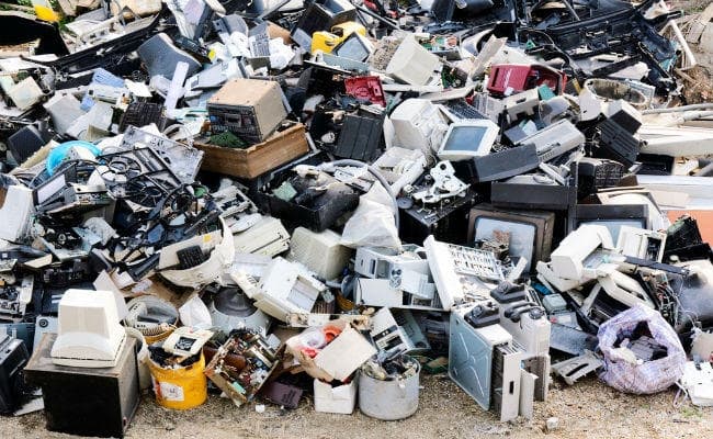 कोलकाता में हर साल निकलता है 45000 टन ई-कचरा, 5% ही होता है रिसाइकल