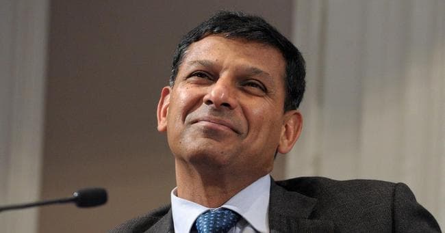 RBI के पूर्व गवर्नर रघुराम राजन ने 7 फीसदी GDP ग्रोथ के आंकड़े पर जताया संदेह