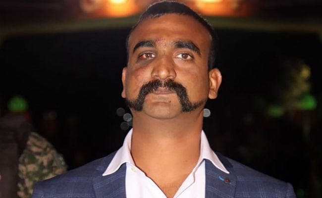 IAF पायलट अभिनंदन वर्धमान श्रीनगर में अपने स्क्वाड्रन लौटे