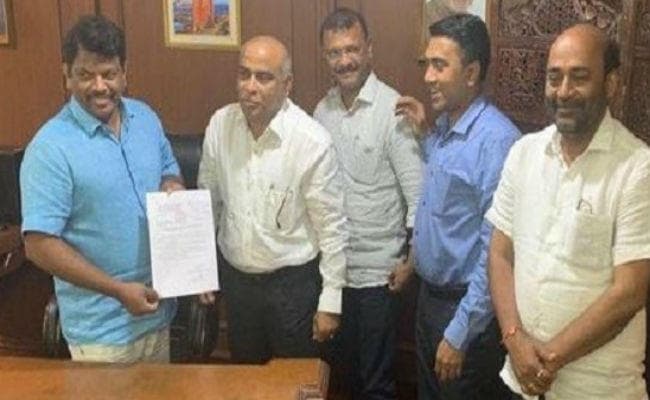 मिडनाइट पॉलिटिकल ड्रामा: गोवा में एमजीपी के दो MLA का भाजपा में शामिल