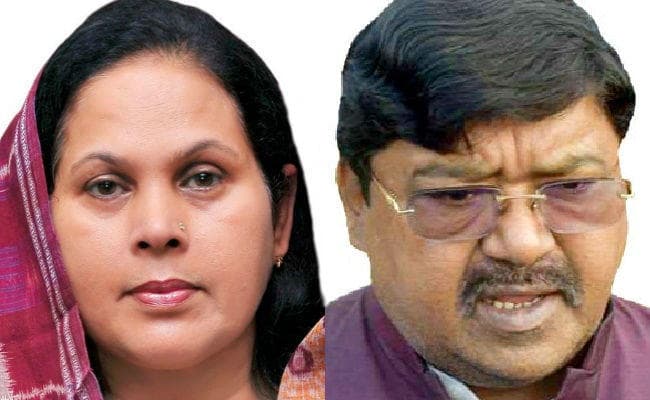 भाजपा की पुतुल देवी और अशोक अग्रवाल को चेतावनी, कहा- नामांकन वापस ले लें, नहीं तो होगी अनुशासनात्मक कार्रवाई