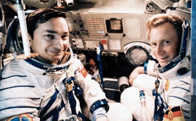 Russia : अंतरिक्ष यात्री वालेरी बाइकोव्स्की का निधन